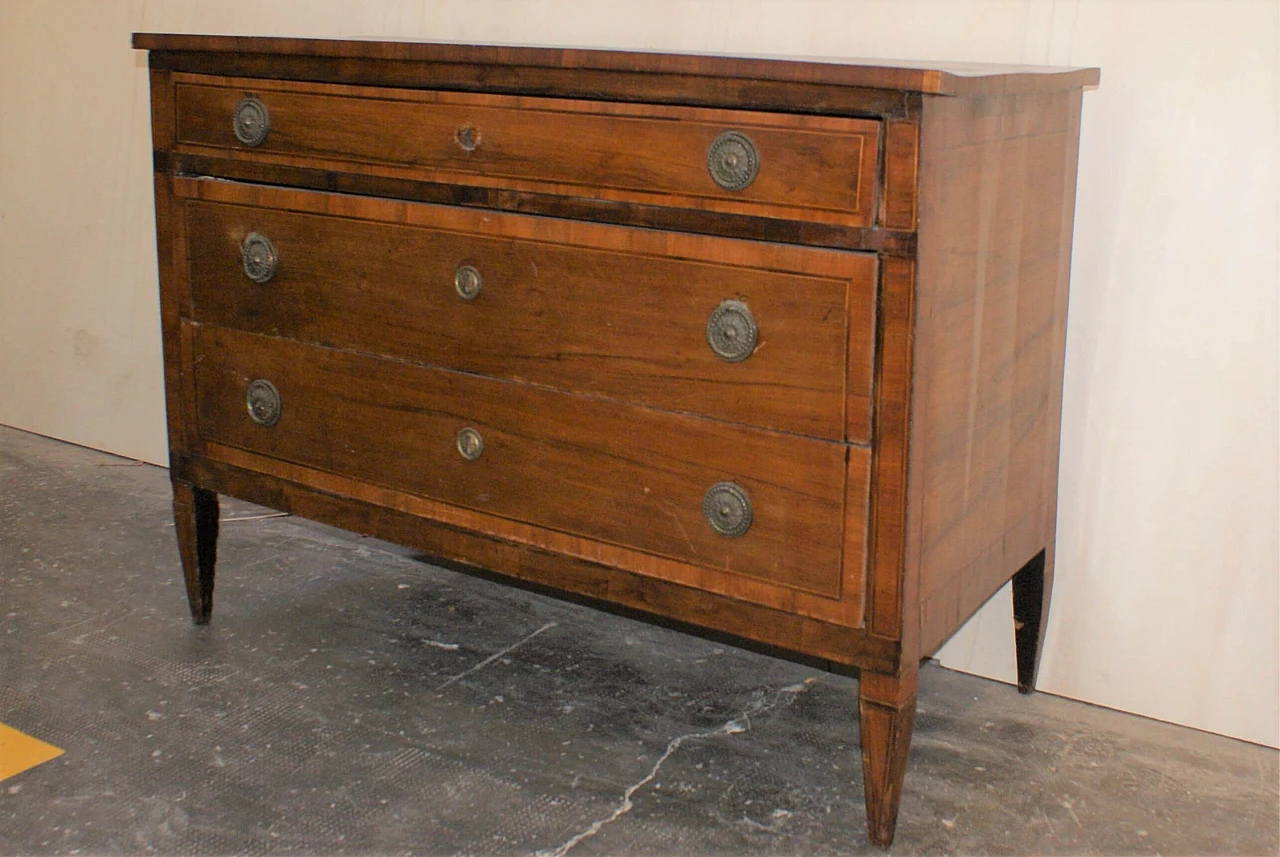 Cassettone Luigi XVI impiallacciato con riquadri in legni scuri, '800 1247013