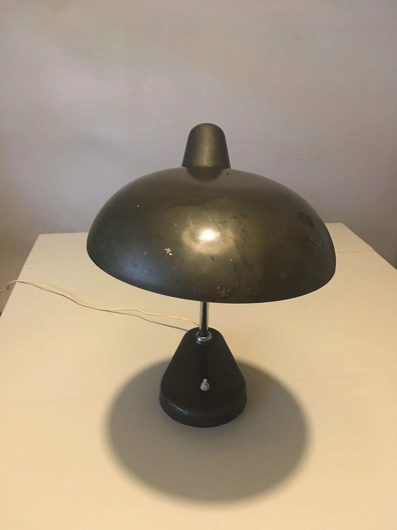 Lampada da tavolo in metallo di Seminara, anni '50 1247912