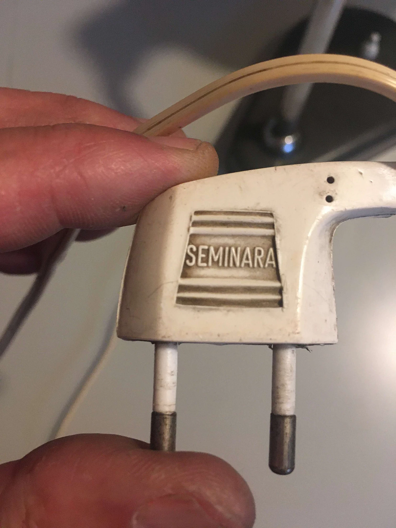 Lampada da tavolo in metallo di Seminara, anni '50 1247918