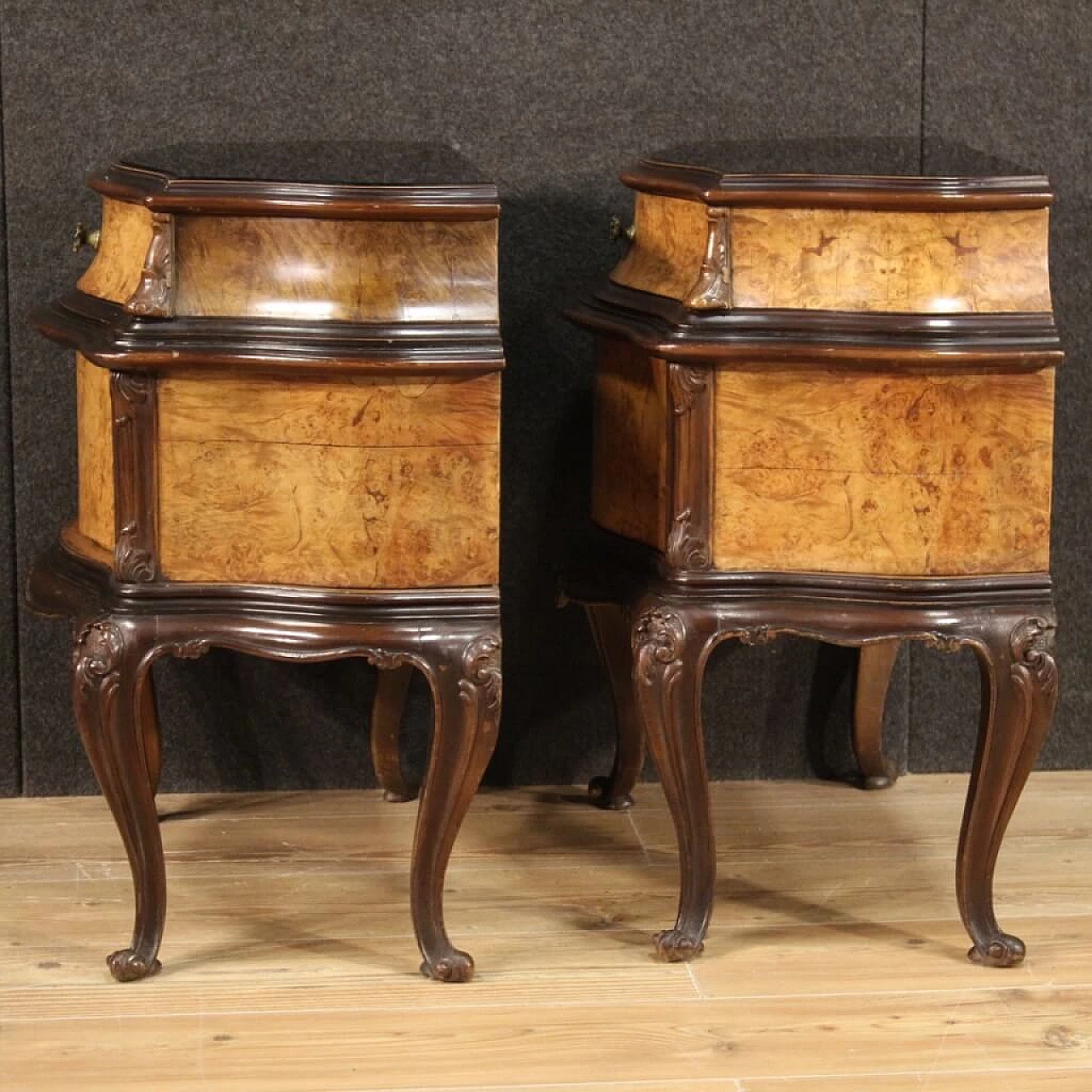 Pair of bedside tables in briarwood with glass top, 60s 1248325