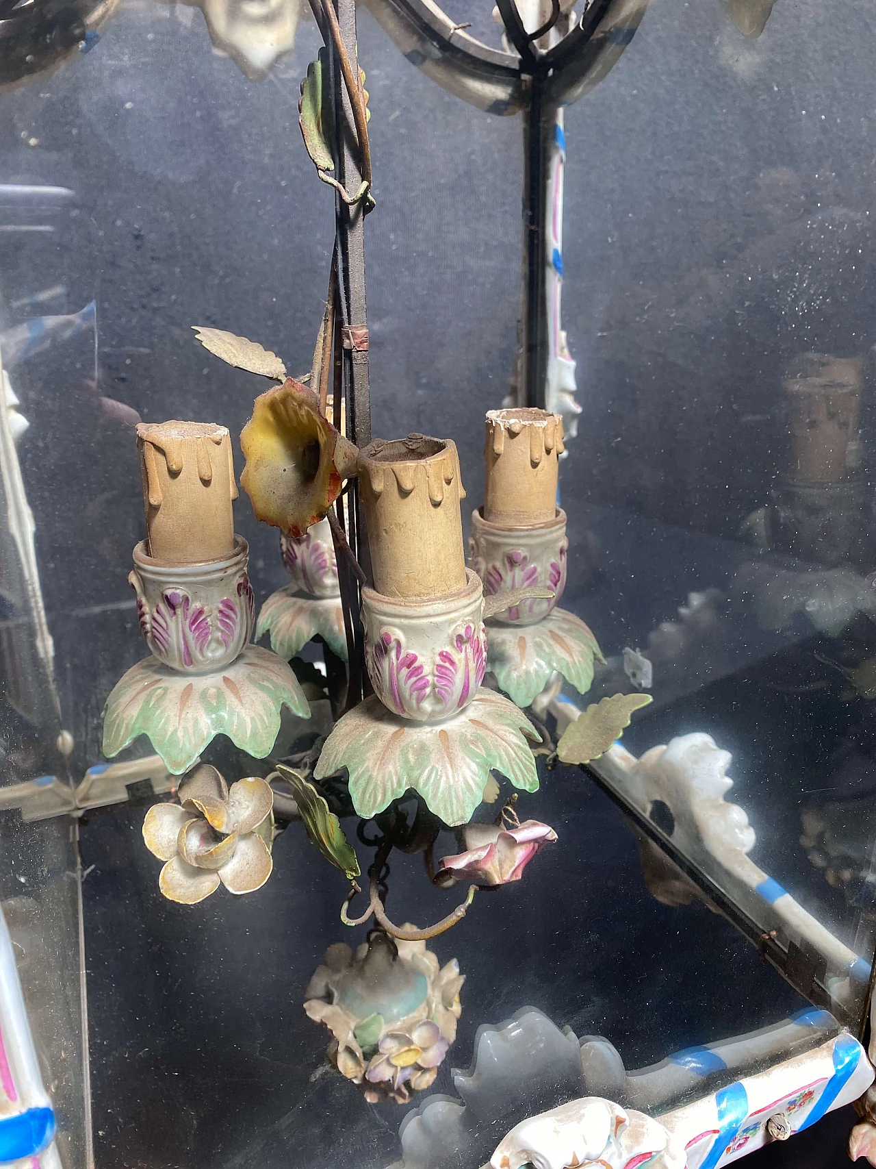 Coppia di lanterne in ceramica e vetro, fine '800 1248488