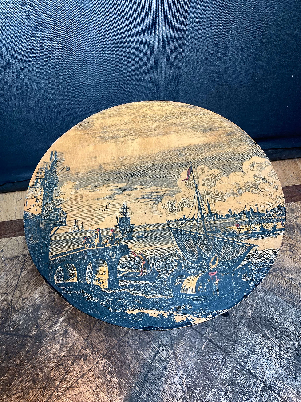 Tavolino da caffè alla maniera di Fornasetti, anni '60 1248655