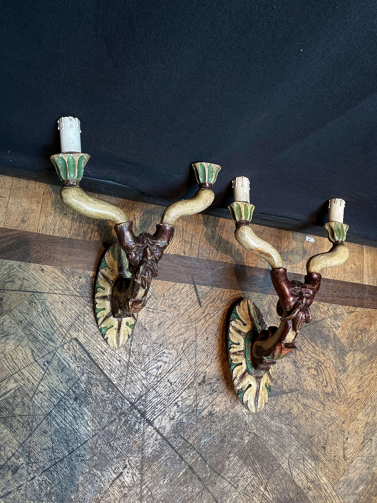 Pair of Italian wall lamps in lacquered wood, early '800 1248909