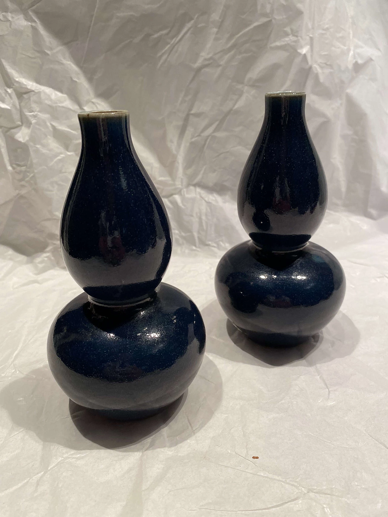 Coppia di vasi orientali in ceramica smaltata 1249074