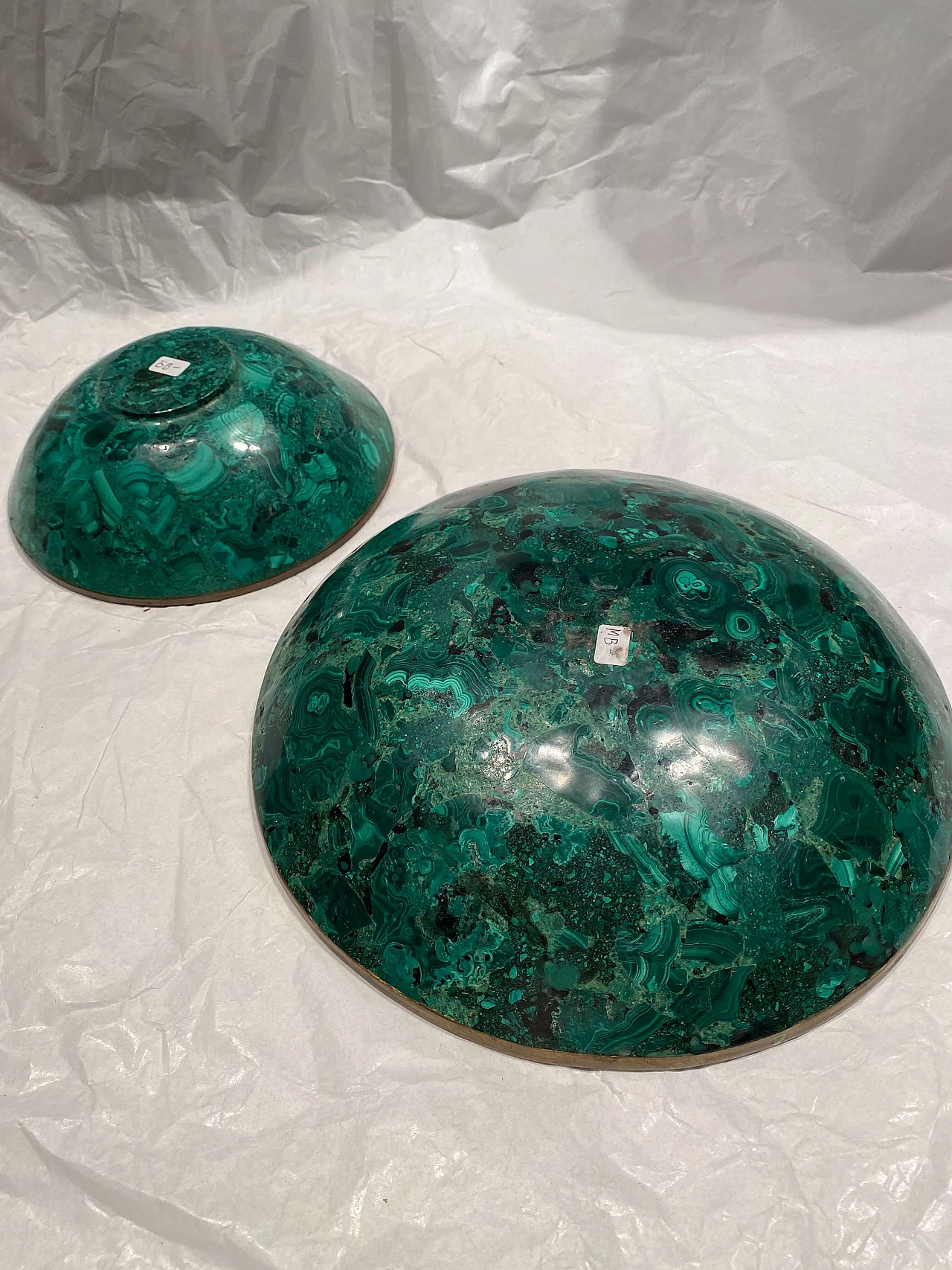 Coppia di centrotavola in malachite e ottone 1249099