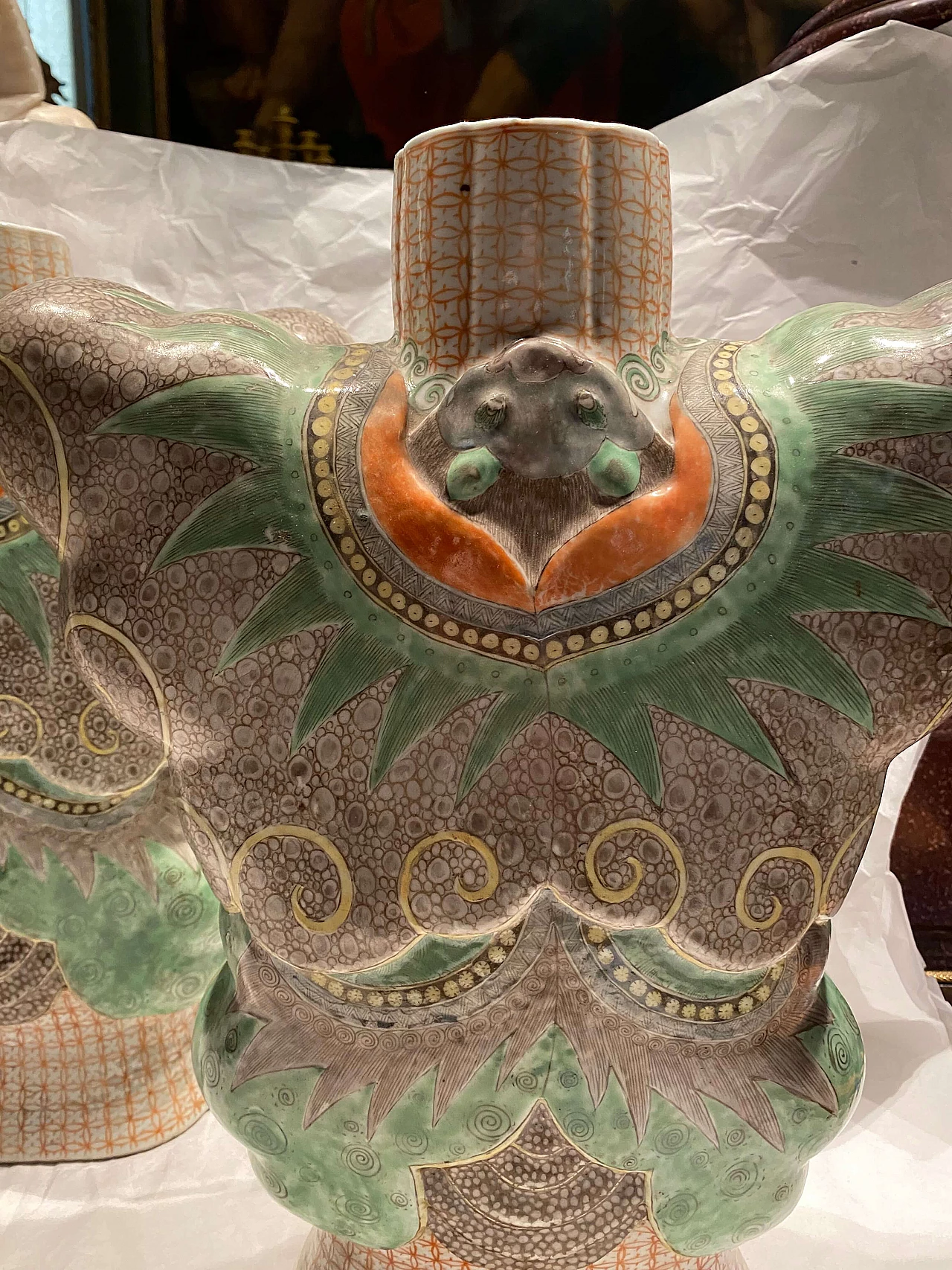 Coppia di vasi cinesi a forma di armatura in ceramica, '800 1249105