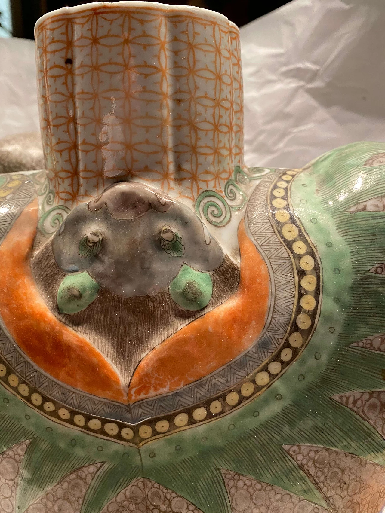 Coppia di vasi cinesi a forma di armatura in ceramica, '800 1249109