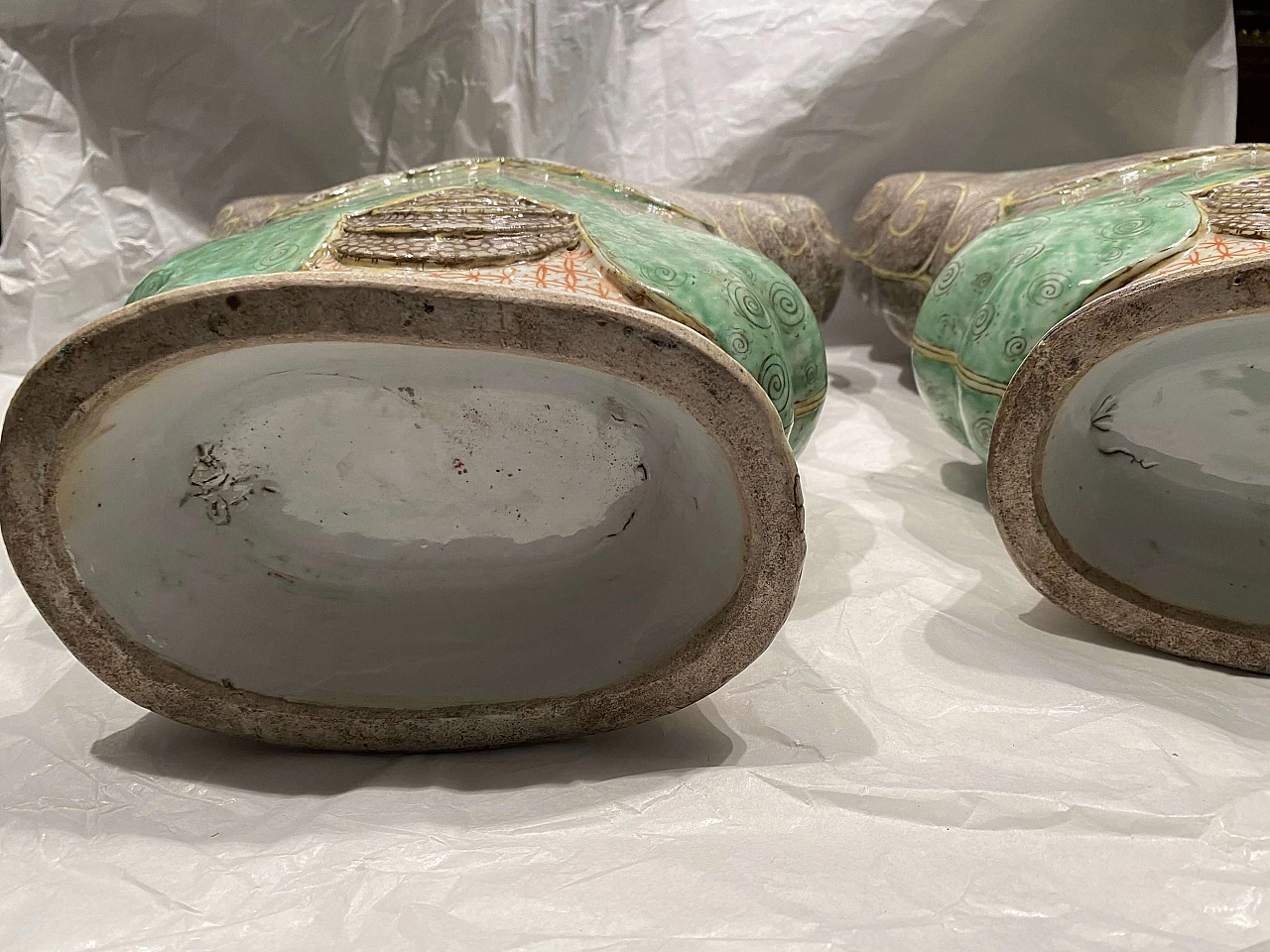 Coppia di vasi cinesi a forma di armatura in ceramica, '800 1249110