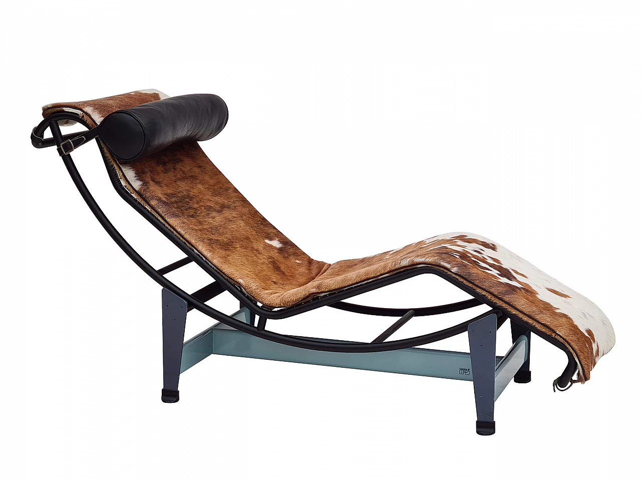LC4 Chaise longue in steel and cowhide by Le Corbusier for Cassina, 1980s 1249254