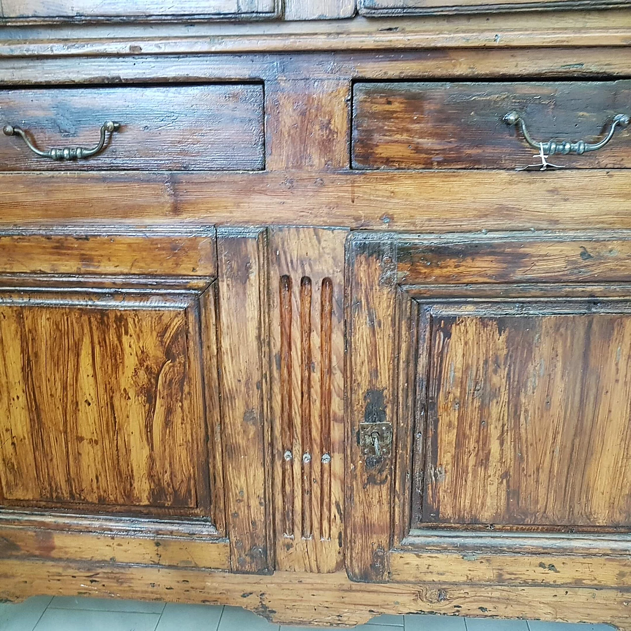 Credenza a doppio corpo in legno dolce laccato, fine '700 1249297