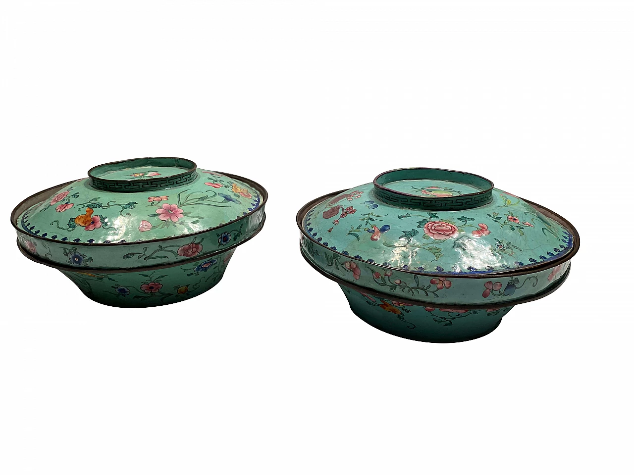 Pair of Canton dishes in enameled metal with lid, 1800 1249501