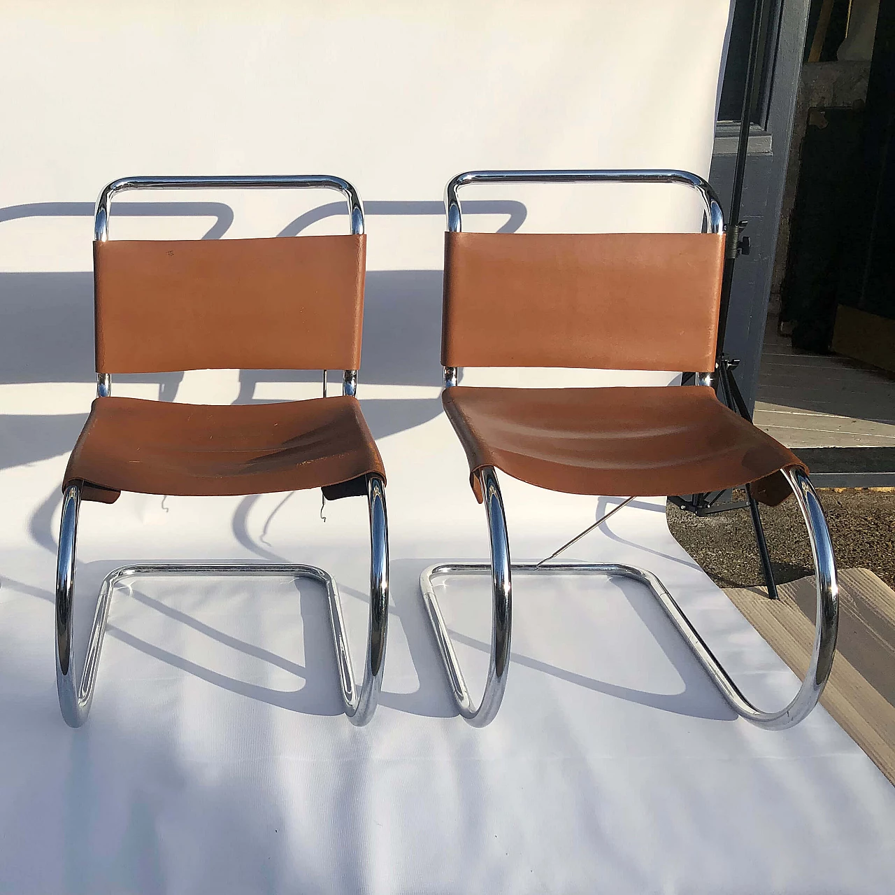 MR10 leather and metal dining chairs by Ludwig Mies van der Rohe for Knoll International, 60s 1250177
