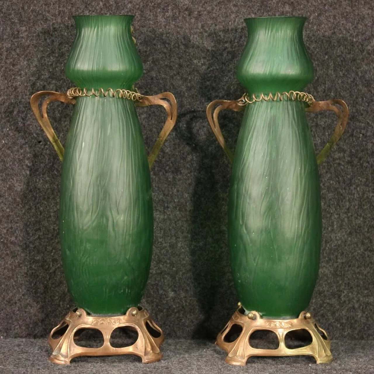 Coppia di vasi in vetro in stile Art Nouveau, anni '40 1250852