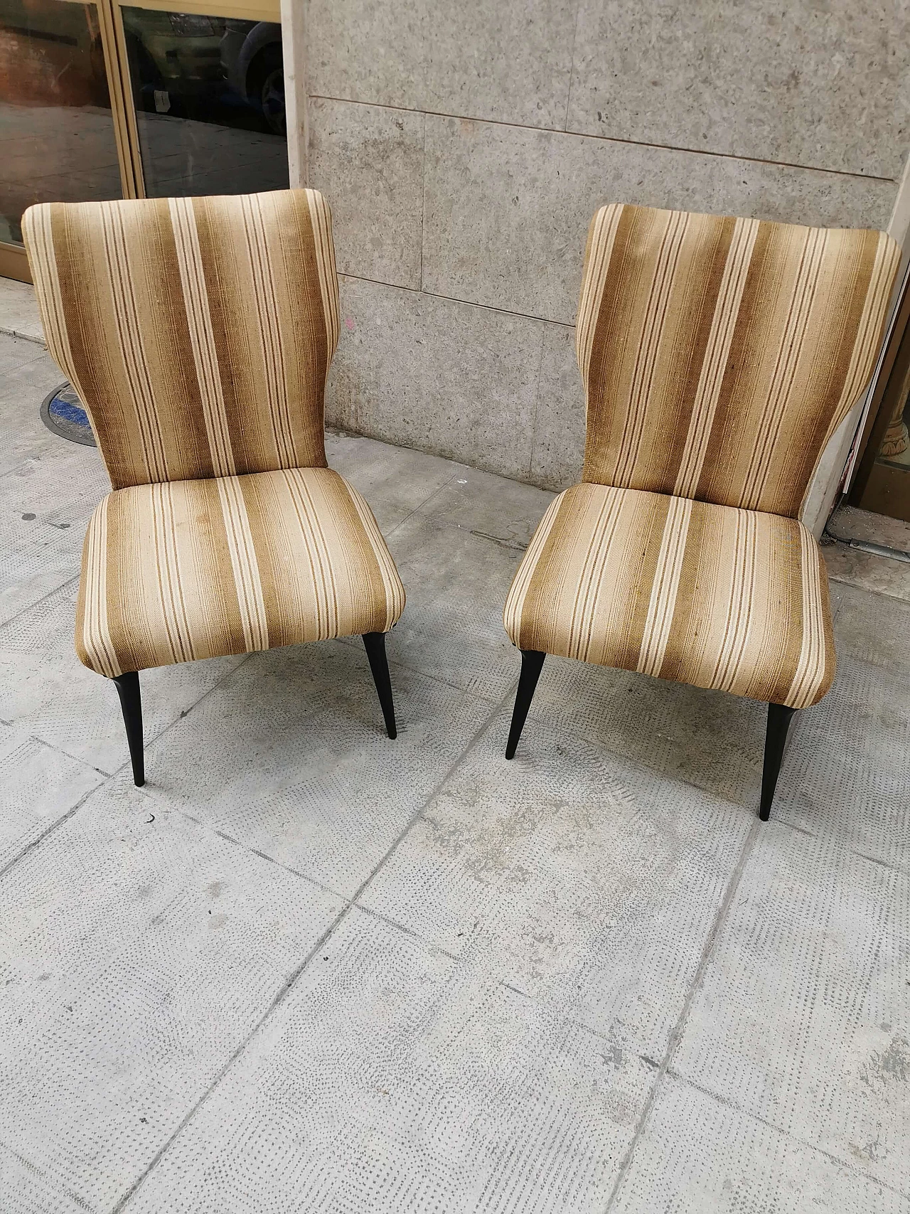 Small armchairs with high wooden feet, 50s 1251162