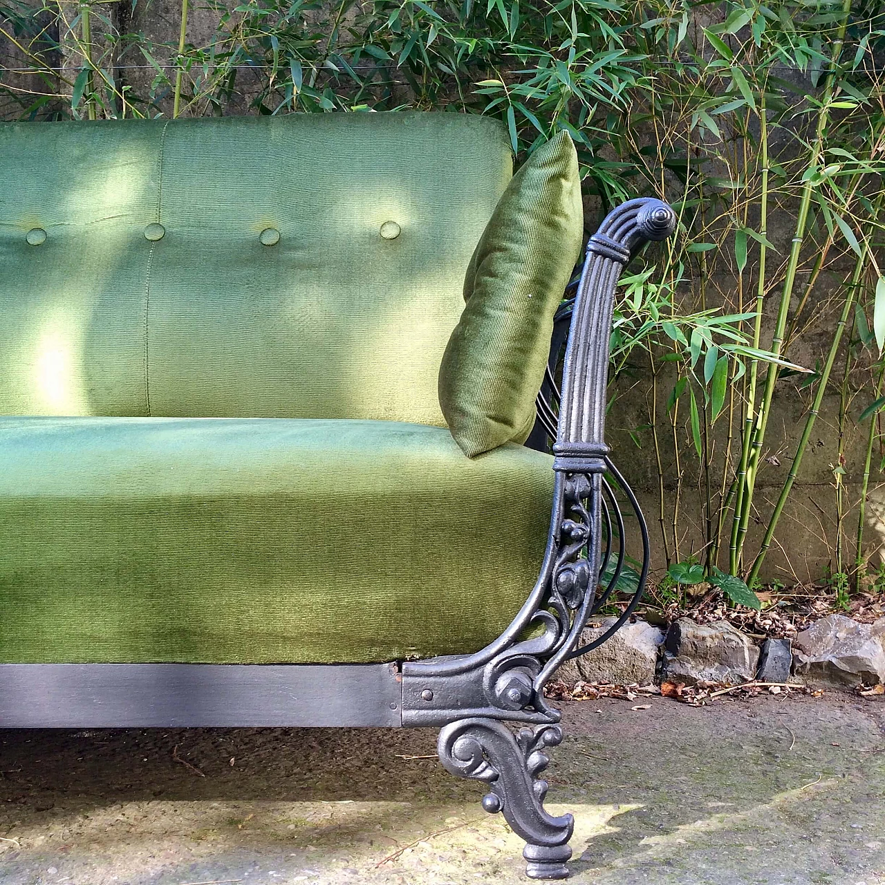 Sofa with iron and cast iron frame, 19th century 1252295