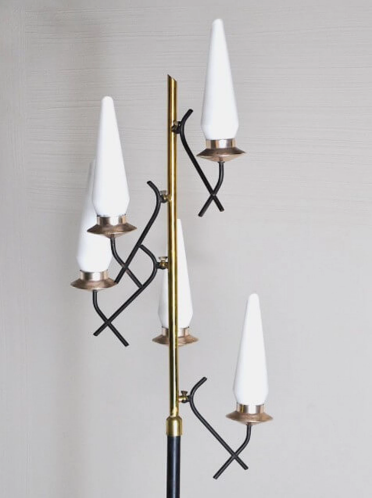 Opal glass and brass floor lamp by Stilnovo, 50s 1252495