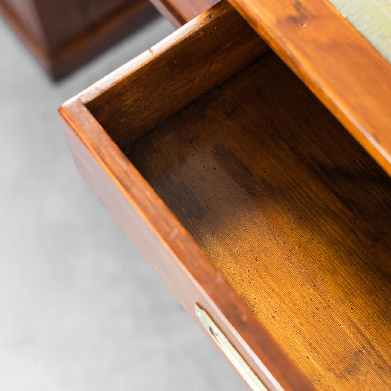 Wooden and leather desk, early 20th century 1252537