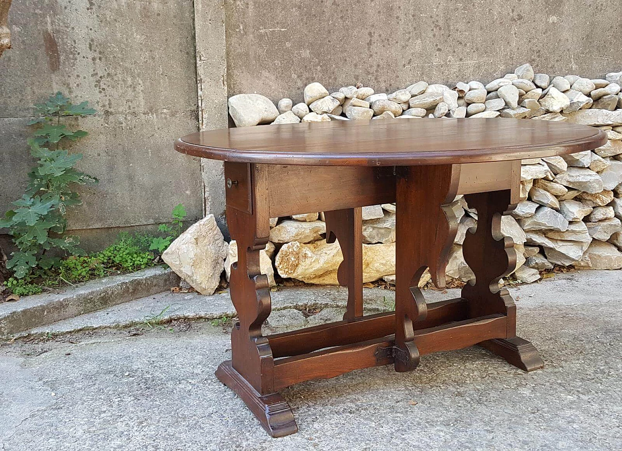 Walnut openable round table, 1920s 1252916