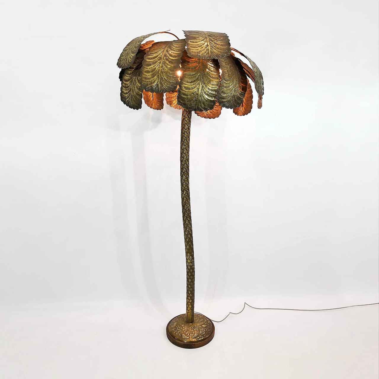 Palm-shaped brass floor lamp, 70s 1252971
