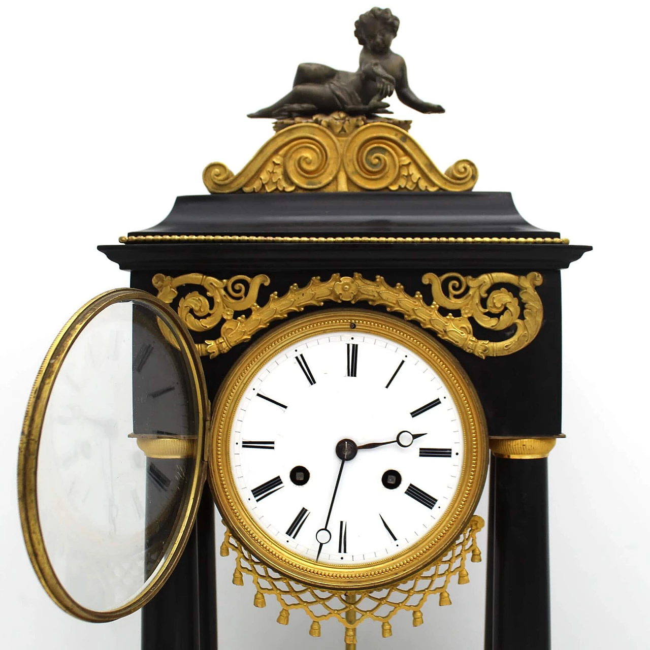 Direttorio clock with pendulum in gilded bronze and black Belgium marble, 18th century 1253194