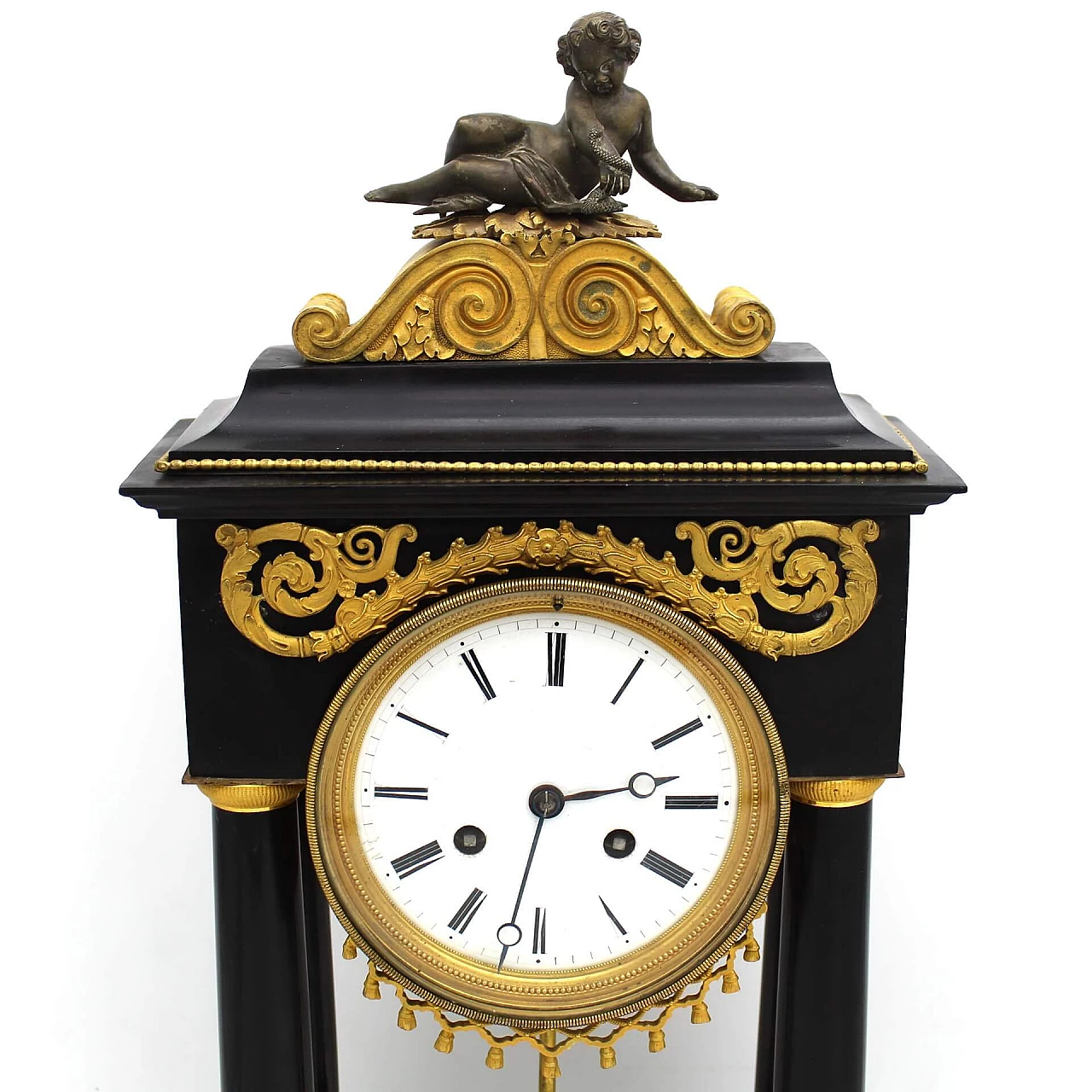 Direttorio clock with pendulum in gilded bronze and black Belgium marble, 18th century 1253199