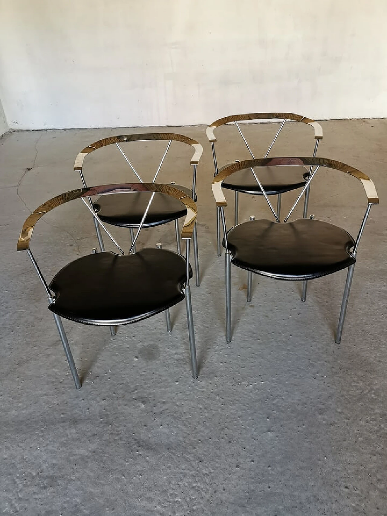 4 Dining chairs with chrome frame and leather seats, 80s 1253455