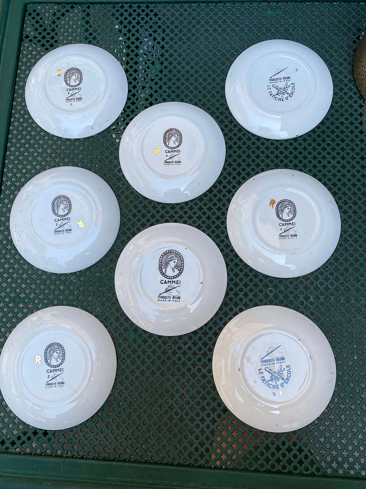 8 Piattini serie Cammei e fatiche d’Ercole di Fornasetti, anni ‘50 1253799