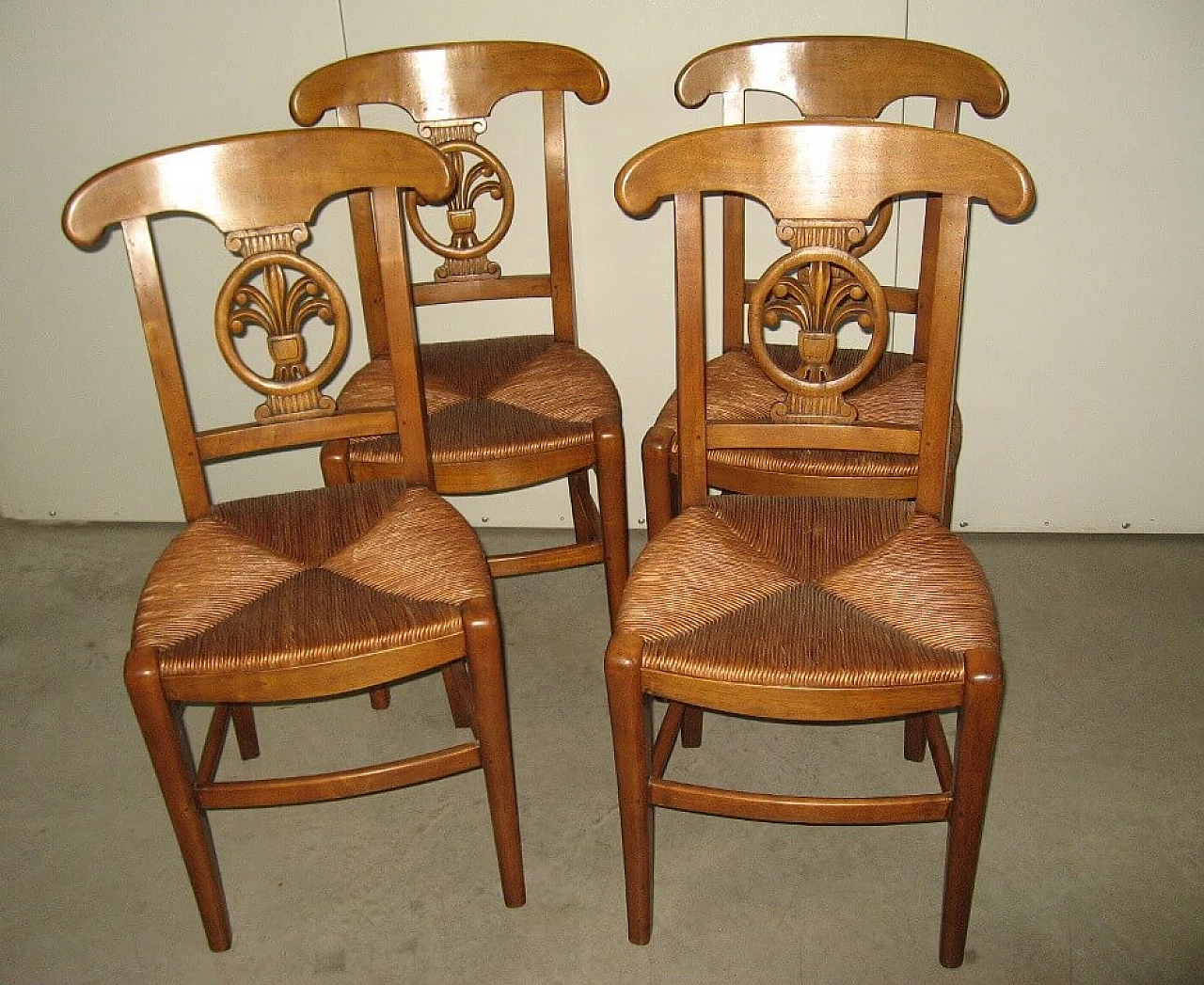 4 Walnut chairs with straw seat, early 2000s 1253811