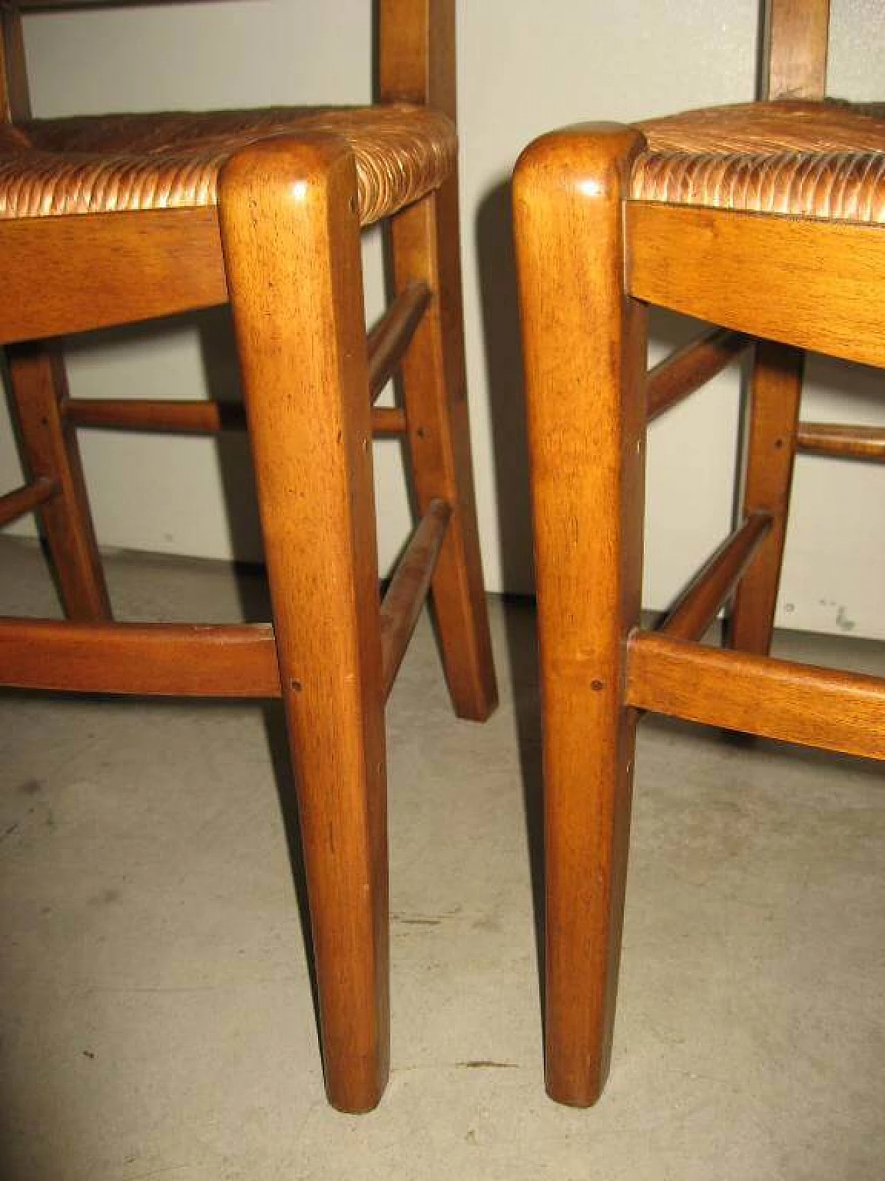 4 Walnut chairs with straw seat, early 2000s 1253815