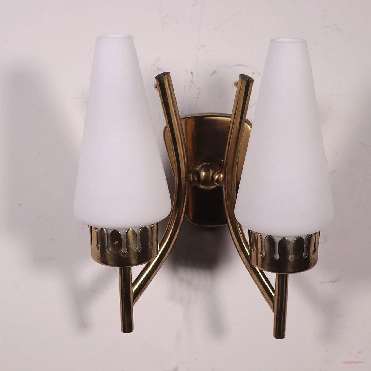 4 Wall lamps in opaline glass and brass, 50s 1254134
