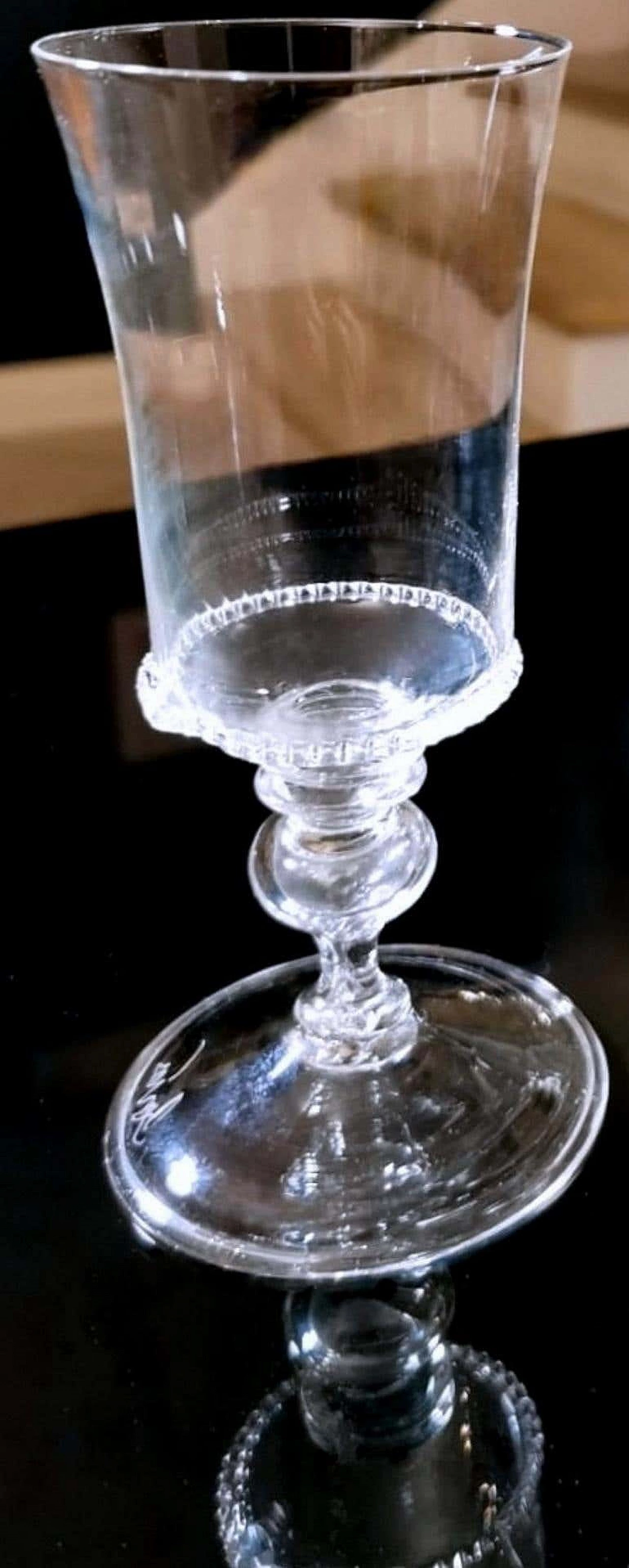 Servizio di 36 bicchieri e brocca in vetro soffiato di Murano con decorazioni, anni '50 1254430