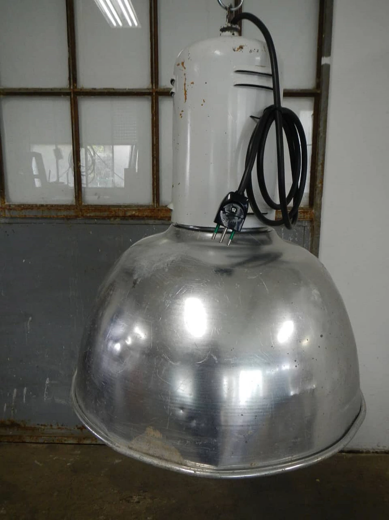 Lampada industriale, anni '60 1254729