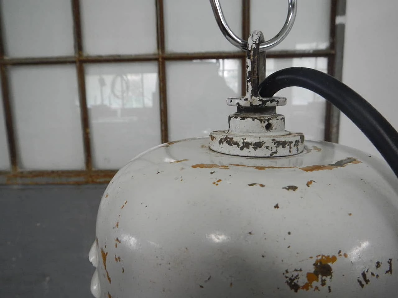 Lampada industriale, anni '60 1254737