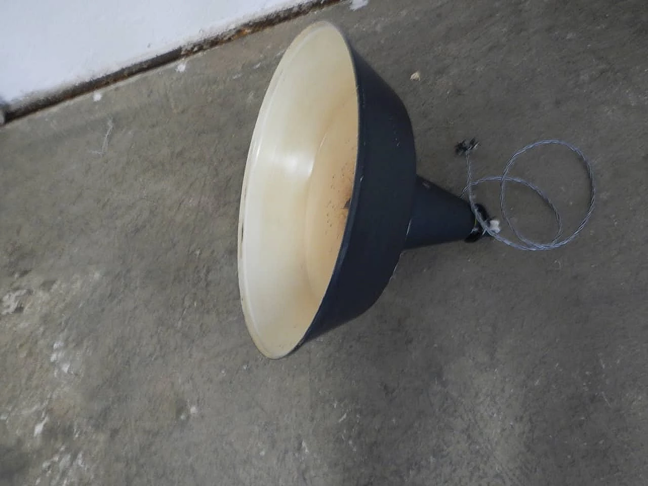 Industrial lamp, 70s 1254748