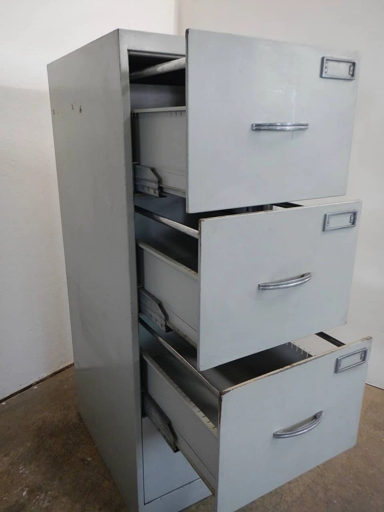 Metal office filing cabinet, 70s 1254816