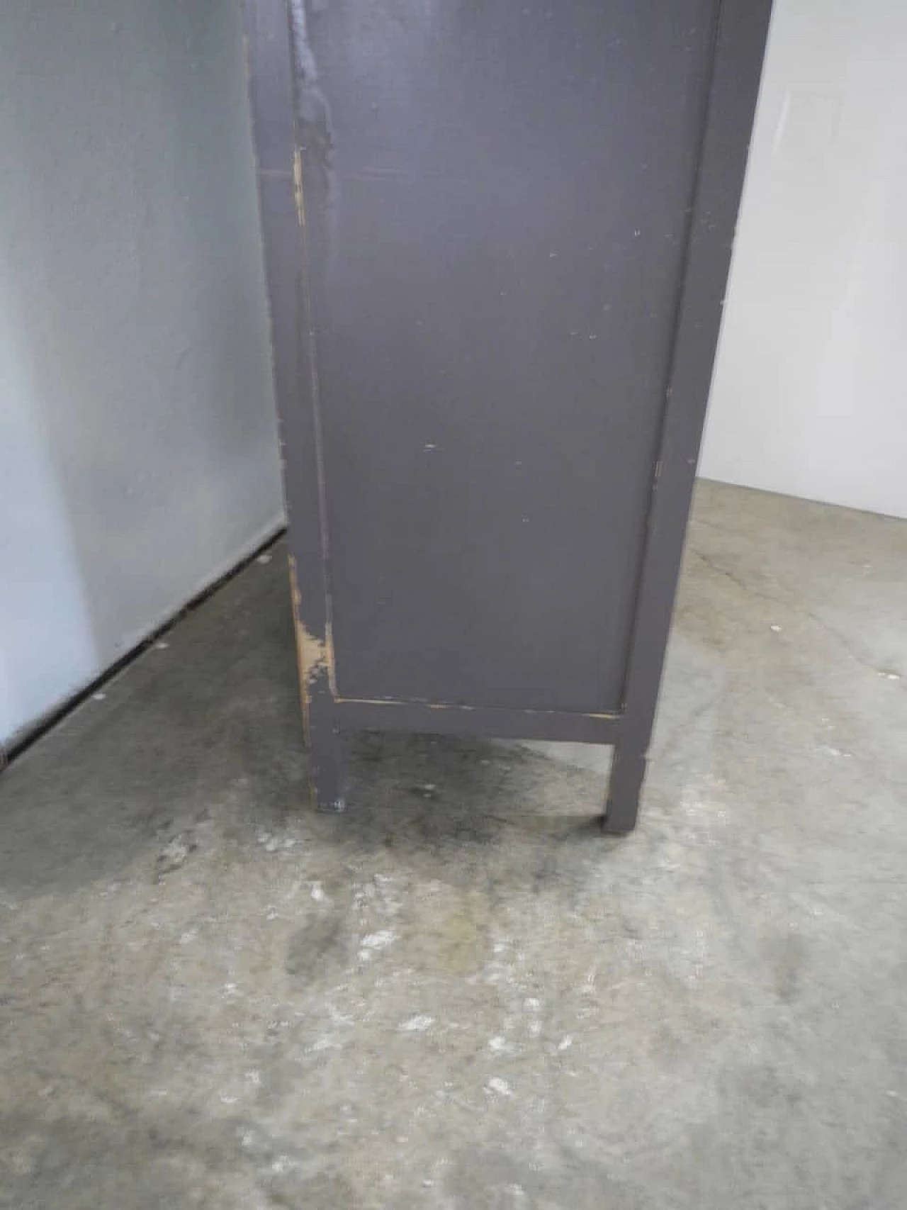 Spruce closet, 50s 1255019