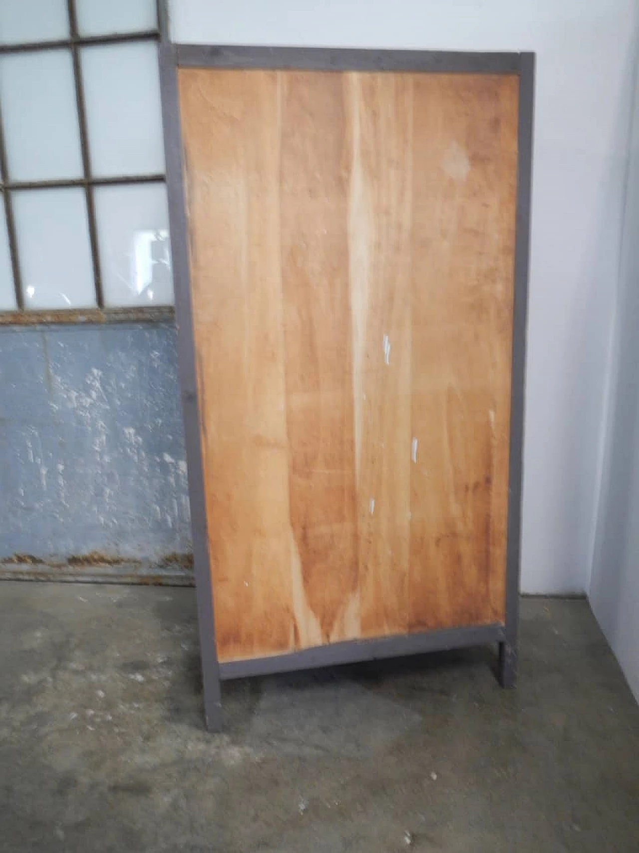 Spruce closet, 50s 1255020