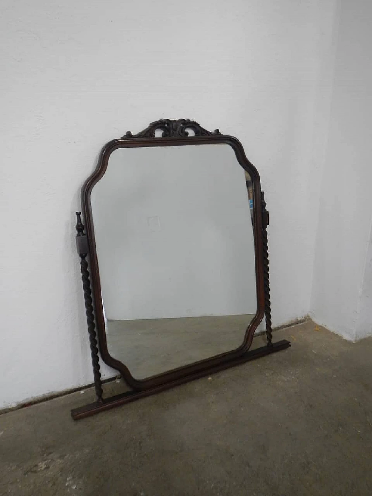 Wooden mirror with friezes, 80s 1255112