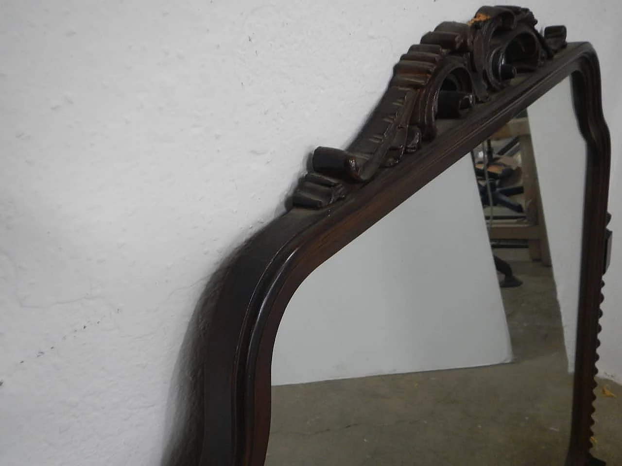 Specchio in legno con fregi, anni '80 1255116