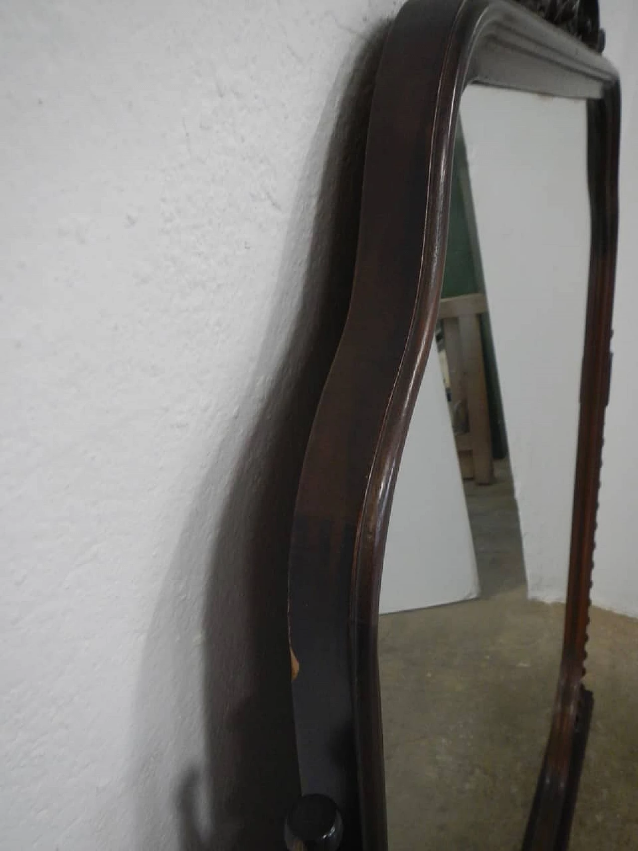 Specchio in legno con fregi, anni '80 1255119