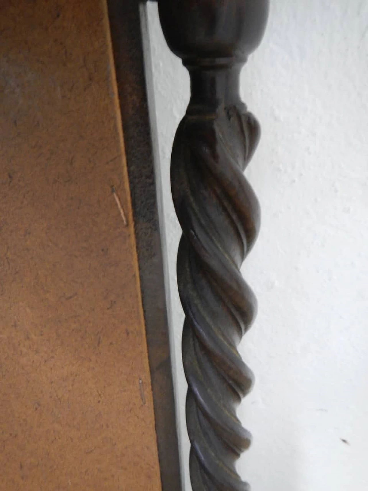 Specchio in legno con fregi, anni '80 1255121