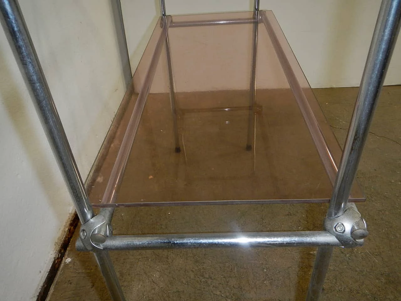 Metal bookcase with glass shelves, 70s 1255163