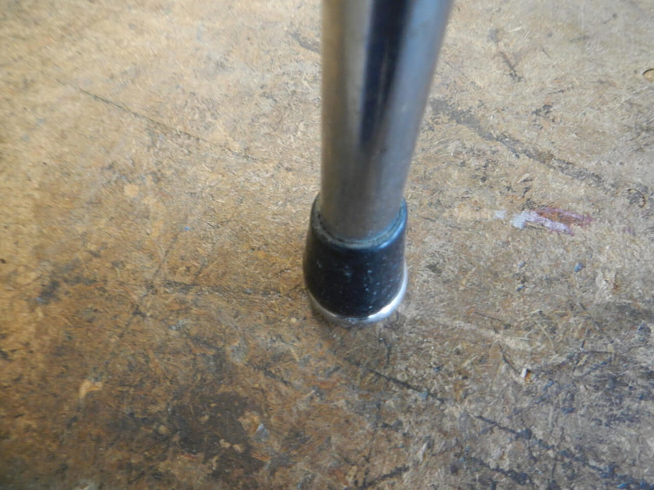 Plastic stool with metal legs, 50s 1255270