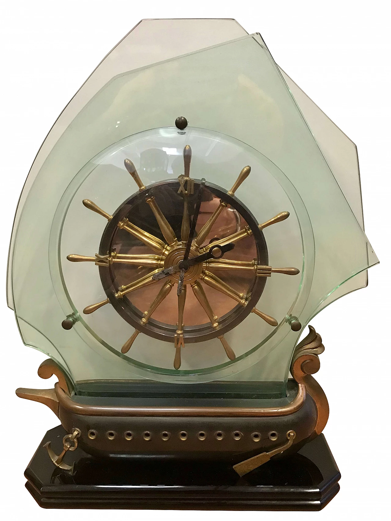 Orologio a forma di veliero in bronzo con vele in cristallo, anni ’50 1256179