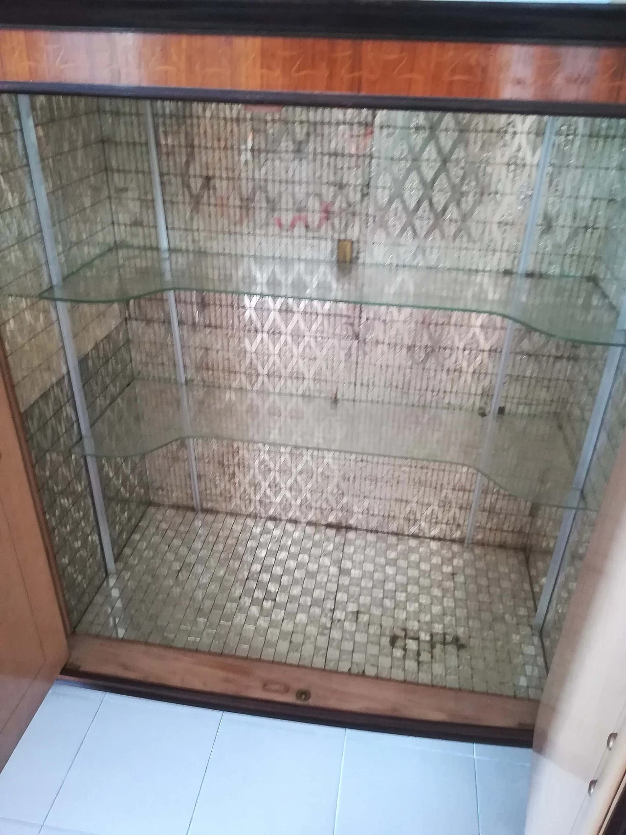 Tavolo da pranzo e 2 credenze in palissandro e ottone, anni '50 1256694