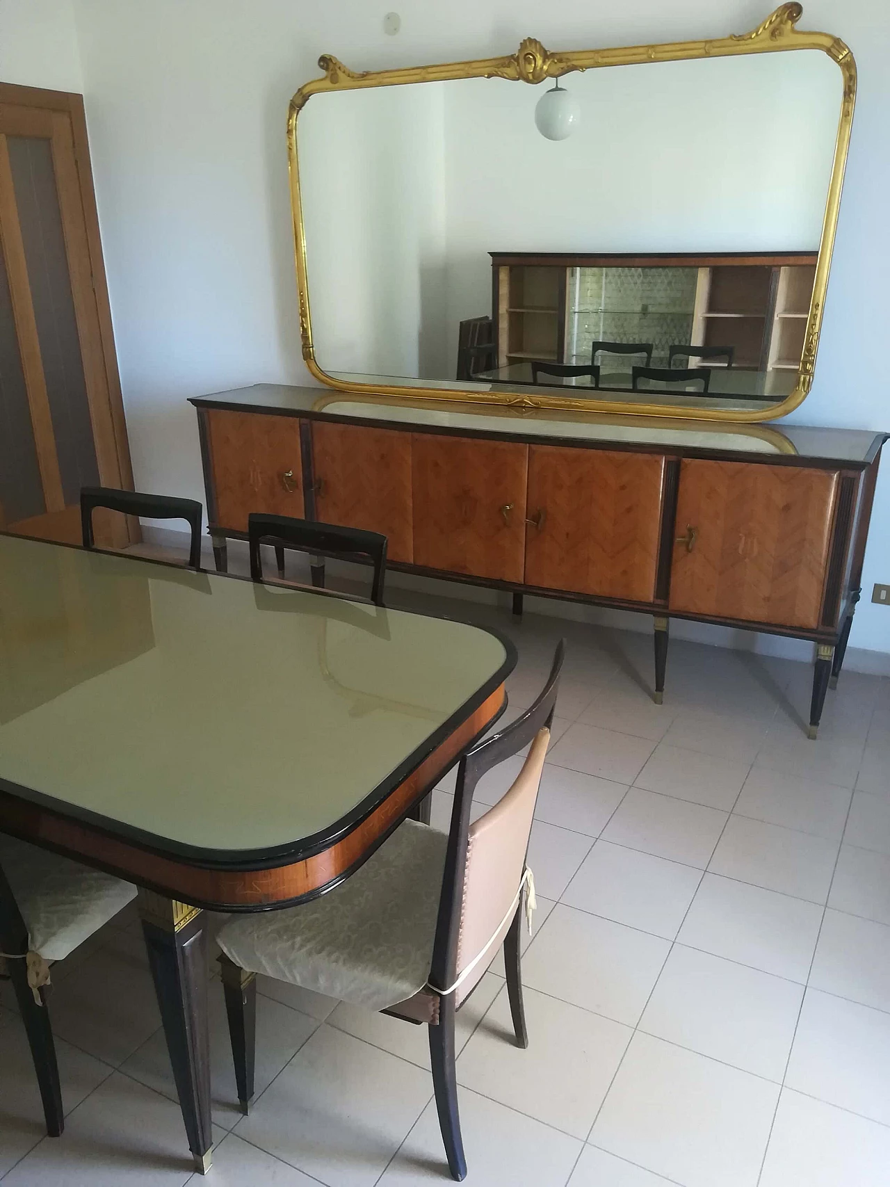 Tavolo da pranzo e 2 credenze in palissandro e ottone, anni '50 1256699