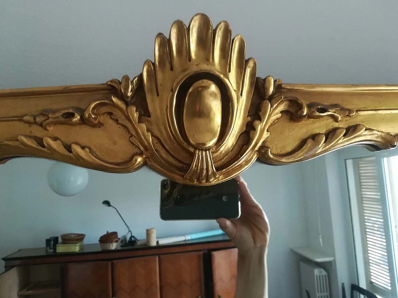 Tavolo da pranzo e 2 credenze in palissandro e ottone, anni '50 1256700