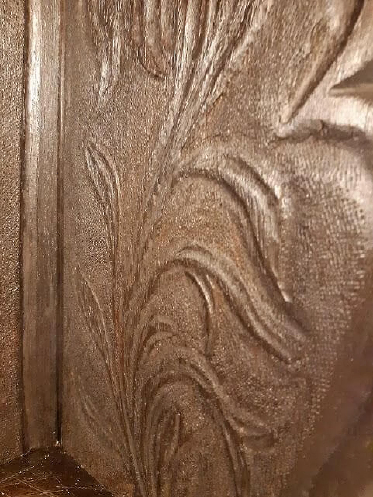 Carved wooden corner cabinet, early 20th century 1257368