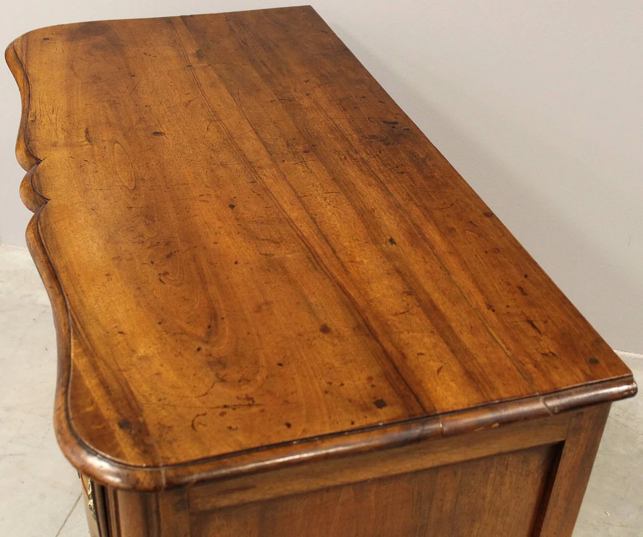 Cassettiera Luigi XV in noce massello, '700 1259132