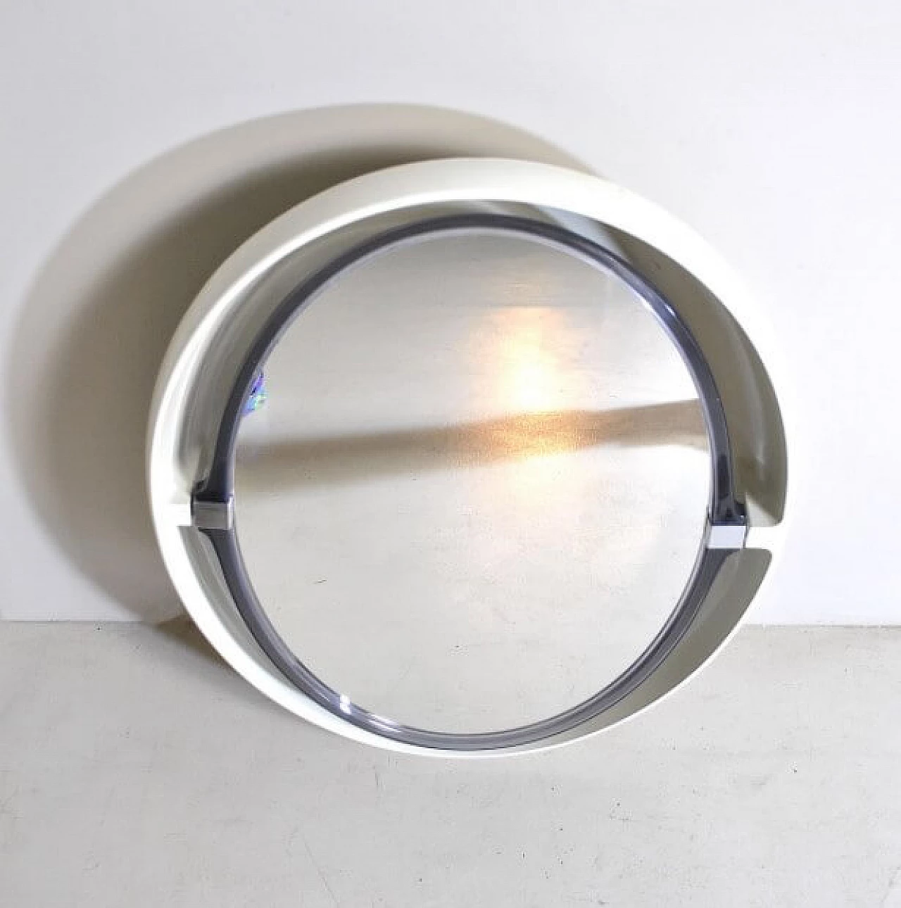 Space Age backlit mirror in plastic by Allibert, 70s 1259331
